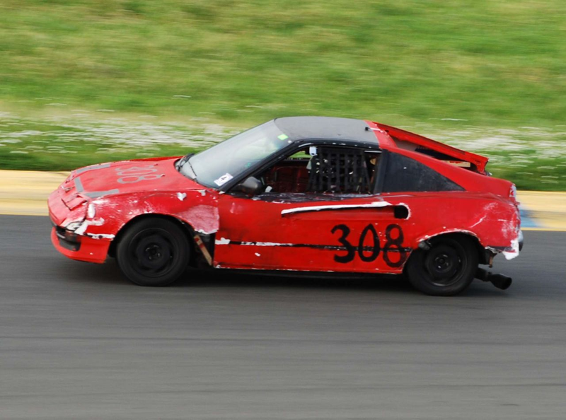 Illustration for article titled The Top 147 Lemons of the Sears Pointless 24 Hours of LeMons